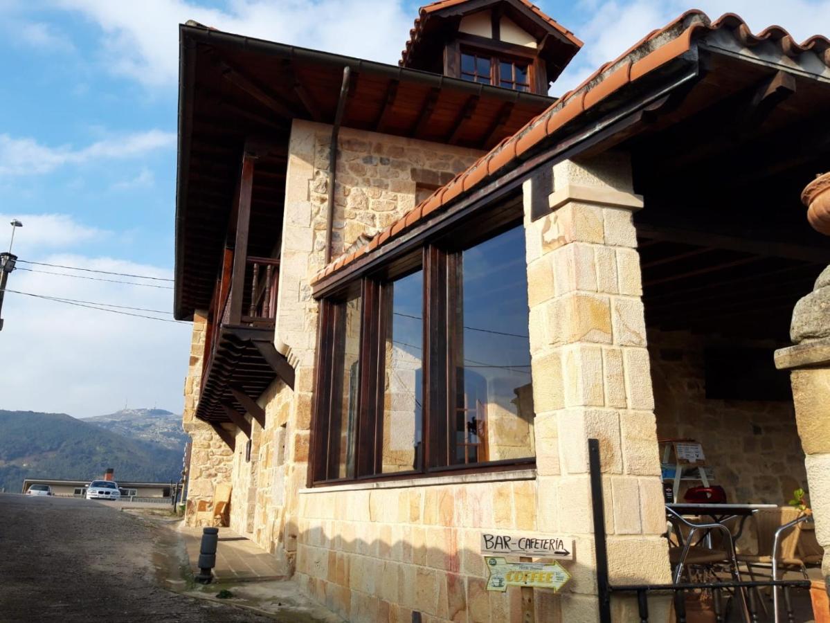 Posada El Hidalgo Valdecilla Bagian luar foto