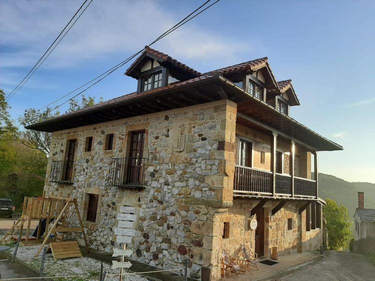 Posada El Hidalgo Valdecilla Bagian luar foto